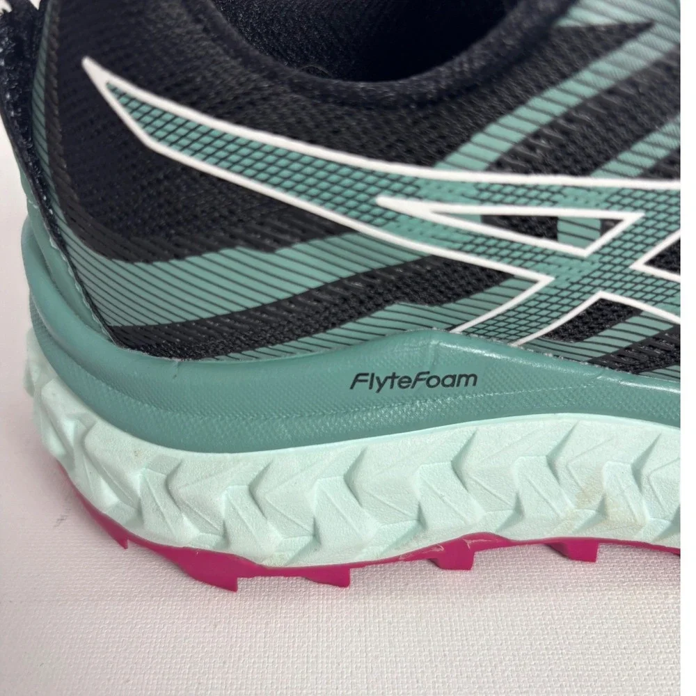 Asics trabuco max